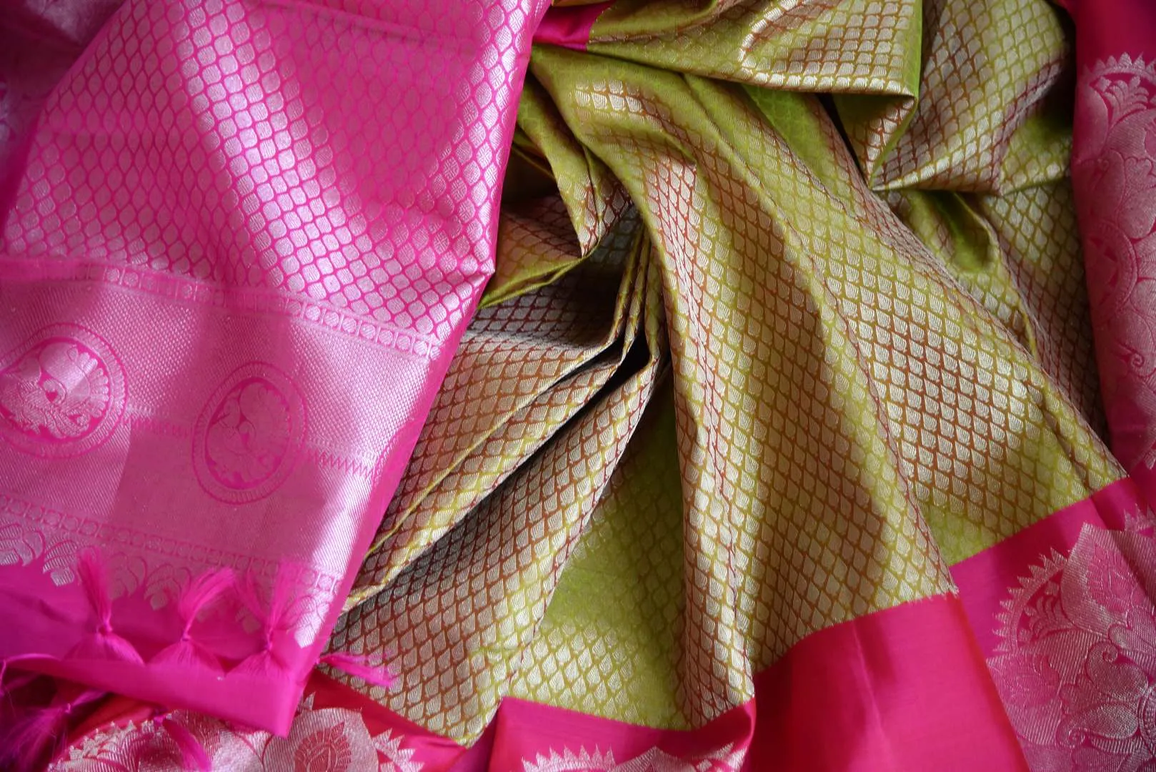 90I567 Green Zari Buta Kanjeevaram Sari with Pink Zari Buta Border