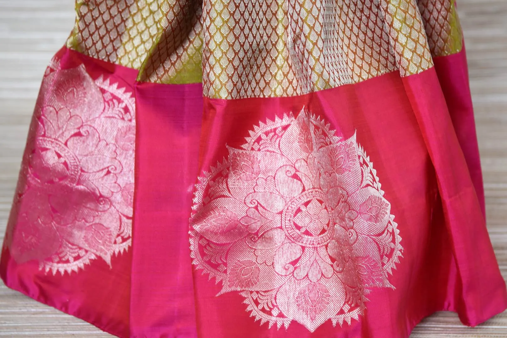 90I567 Green Zari Buta Kanjeevaram Sari with Pink Zari Buta Border