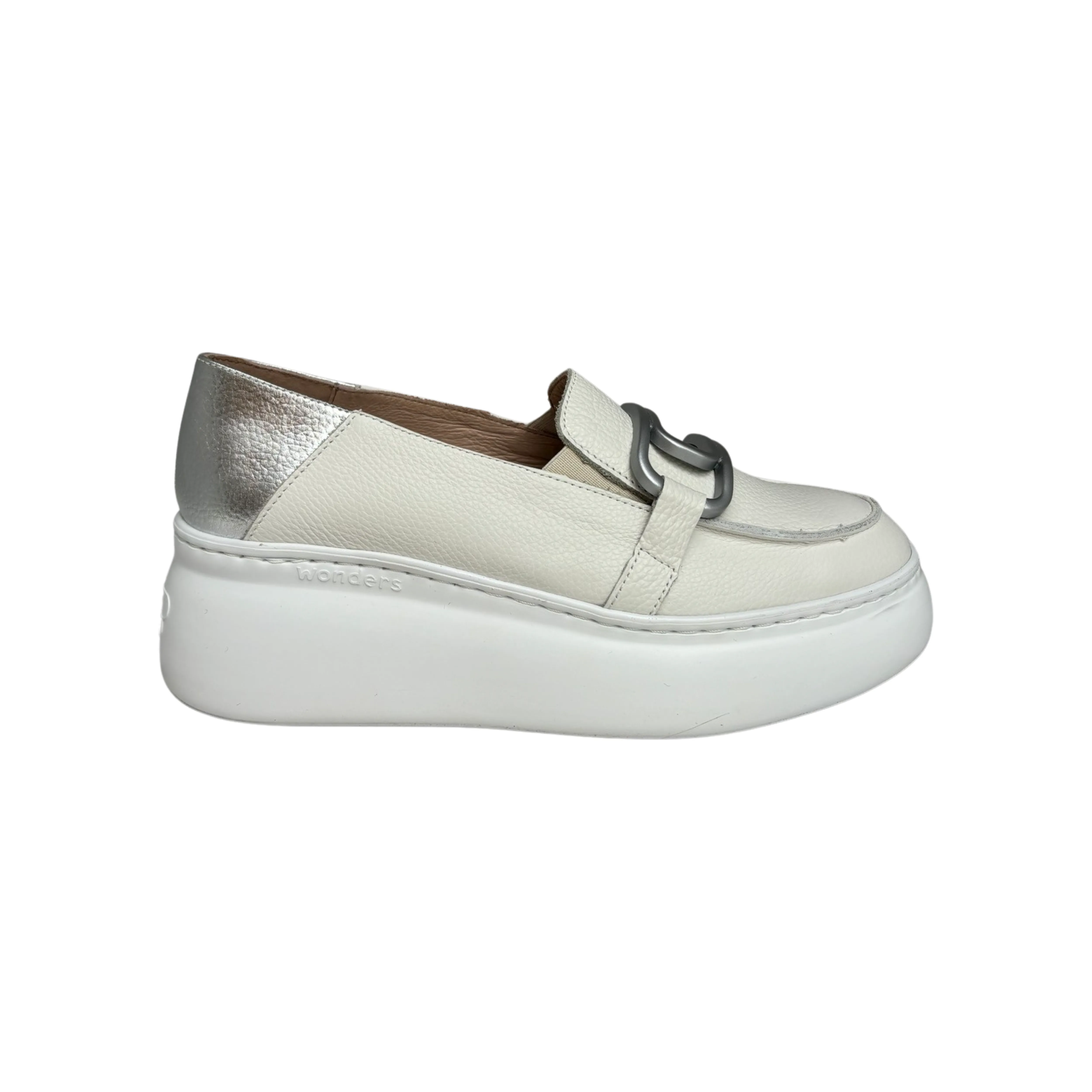 A2641 White Flatform Loafer