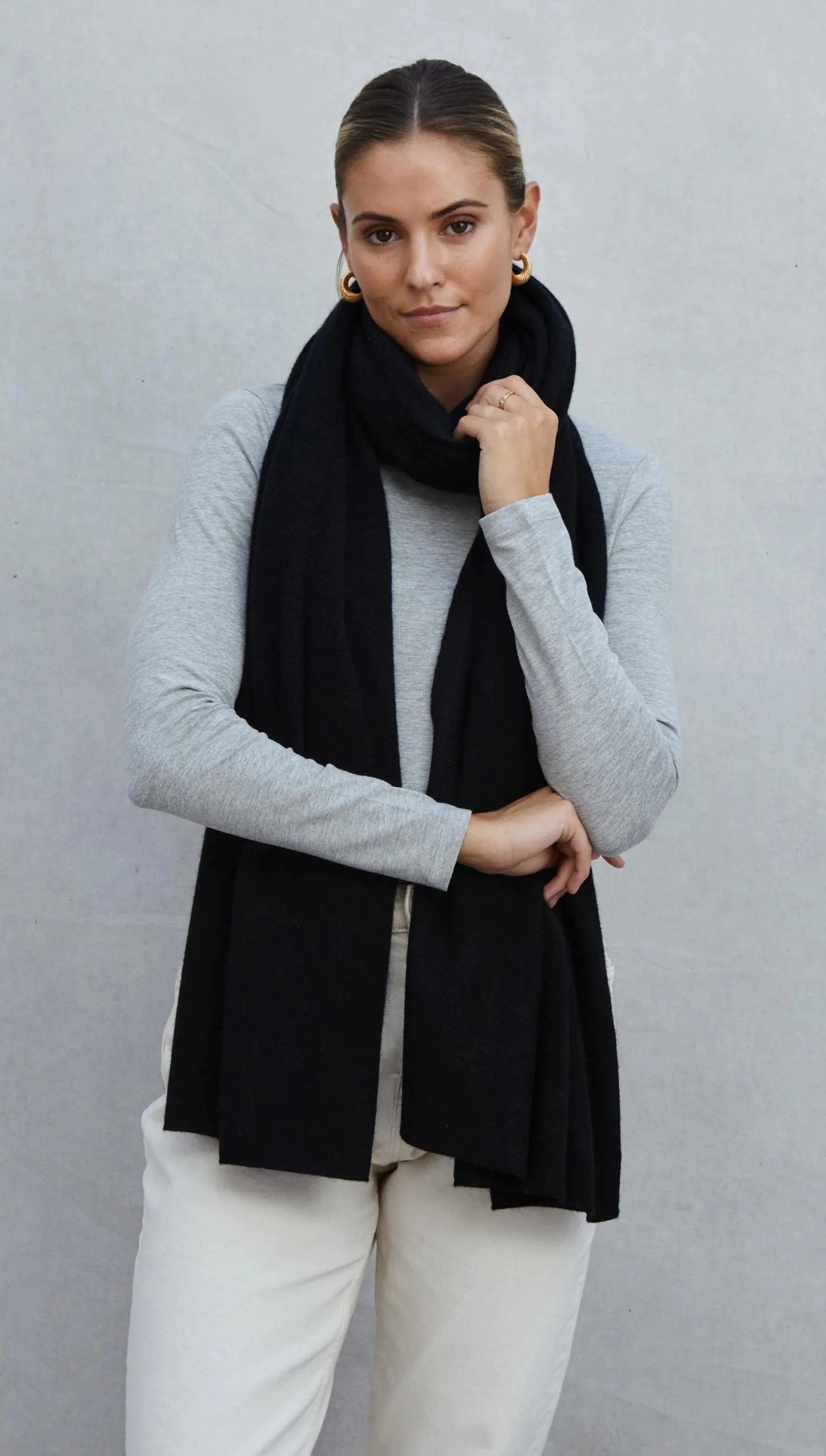 Charli Cashmere Scarf Black