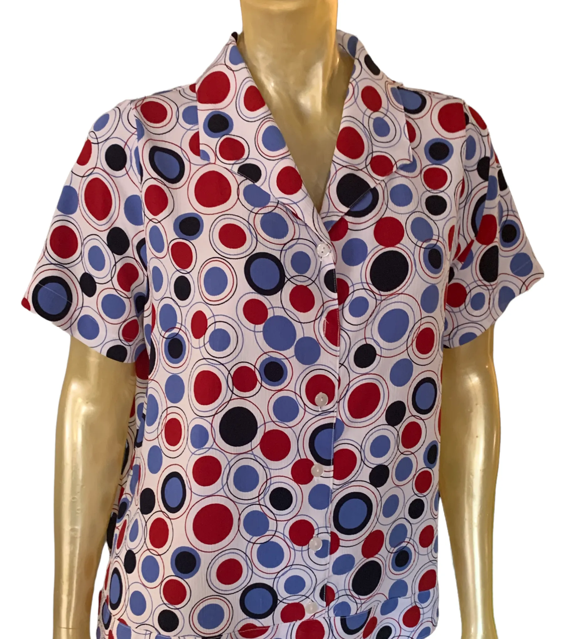 Circle pattern short sleeve button down blouse