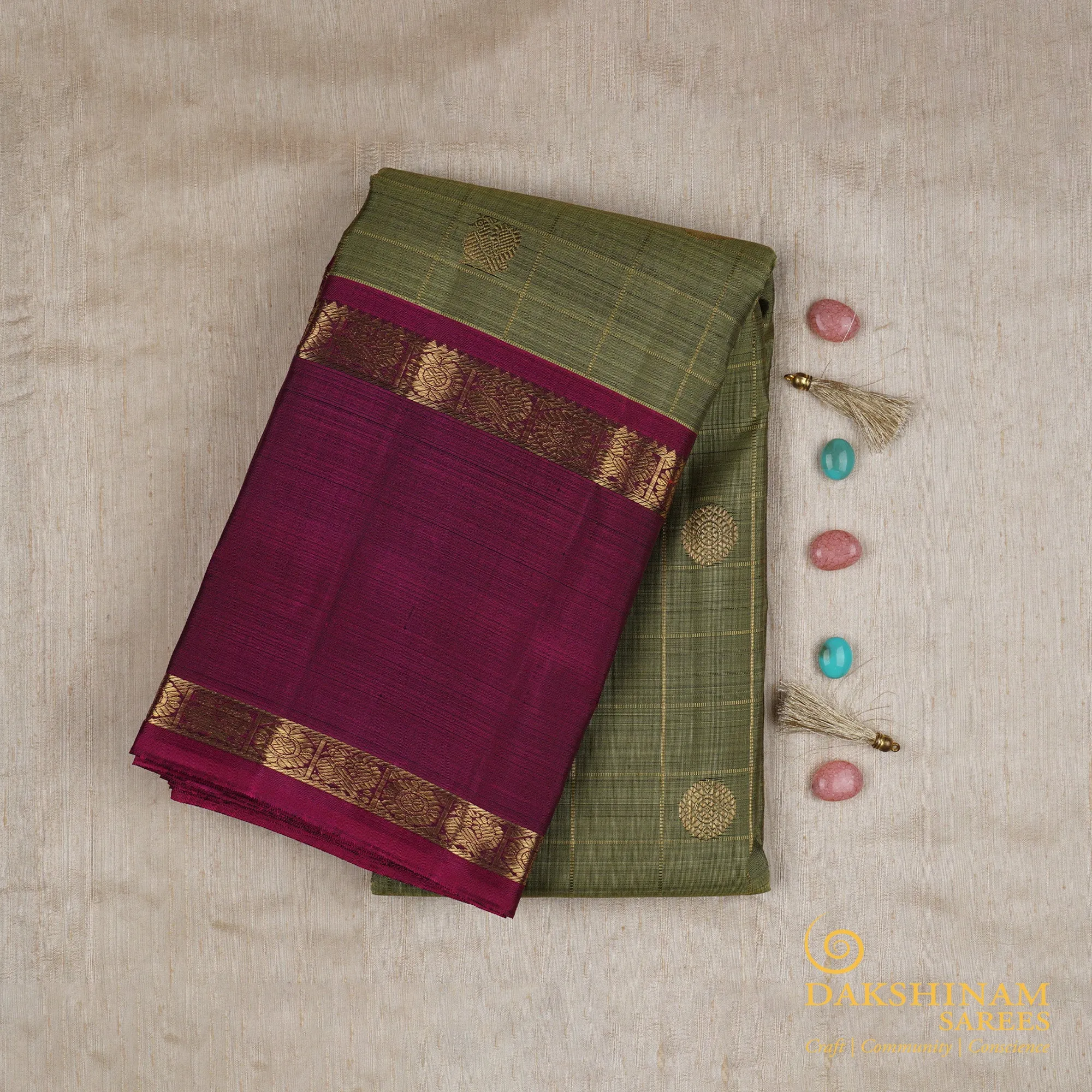 Handwoven Green with Magenta Kanjivaram Silk Saree - 1617T006321DSC