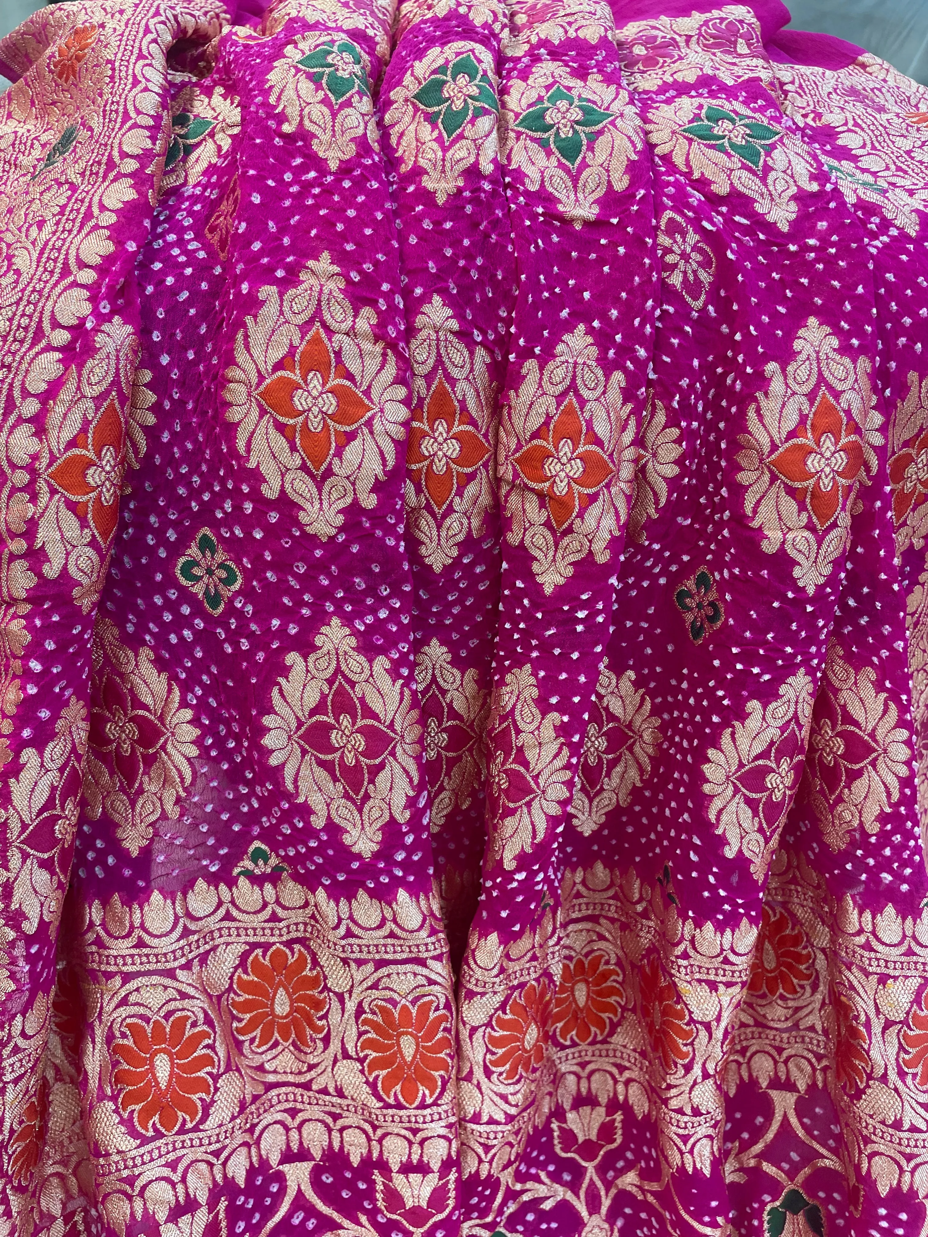 Handwoven Pure Bandhani Banarasi Purple Pink Saree Blouse