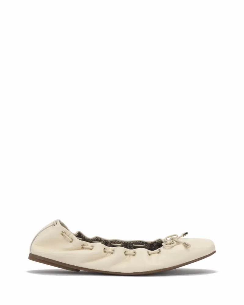 Vince Camuto VALARRAE CREAMY WHITE/BABY SHEEP