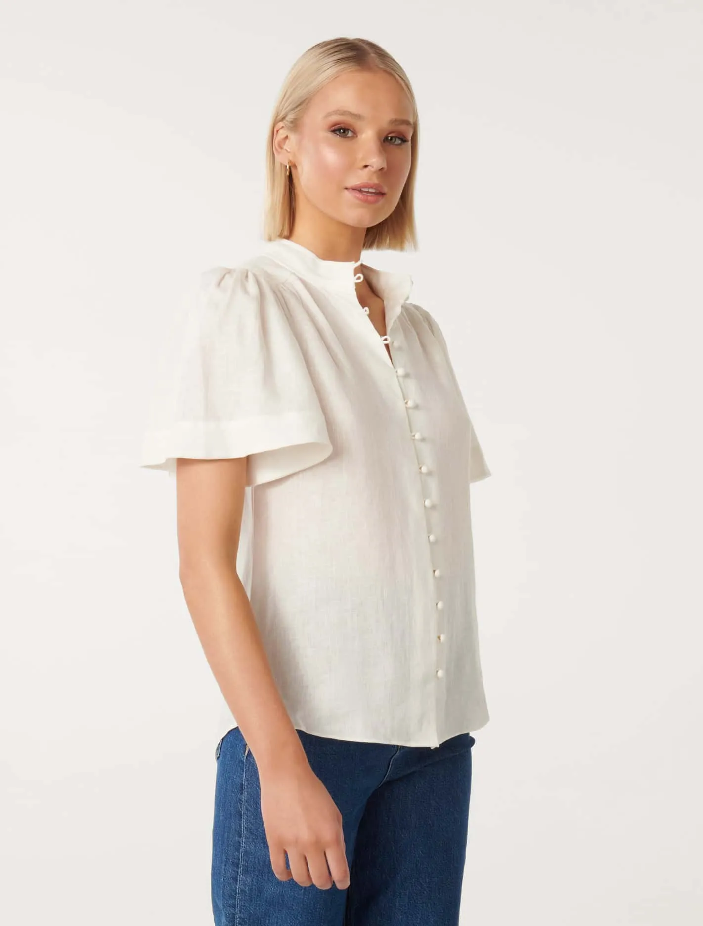 Winnie Linen Flutter Sleeve Blouse